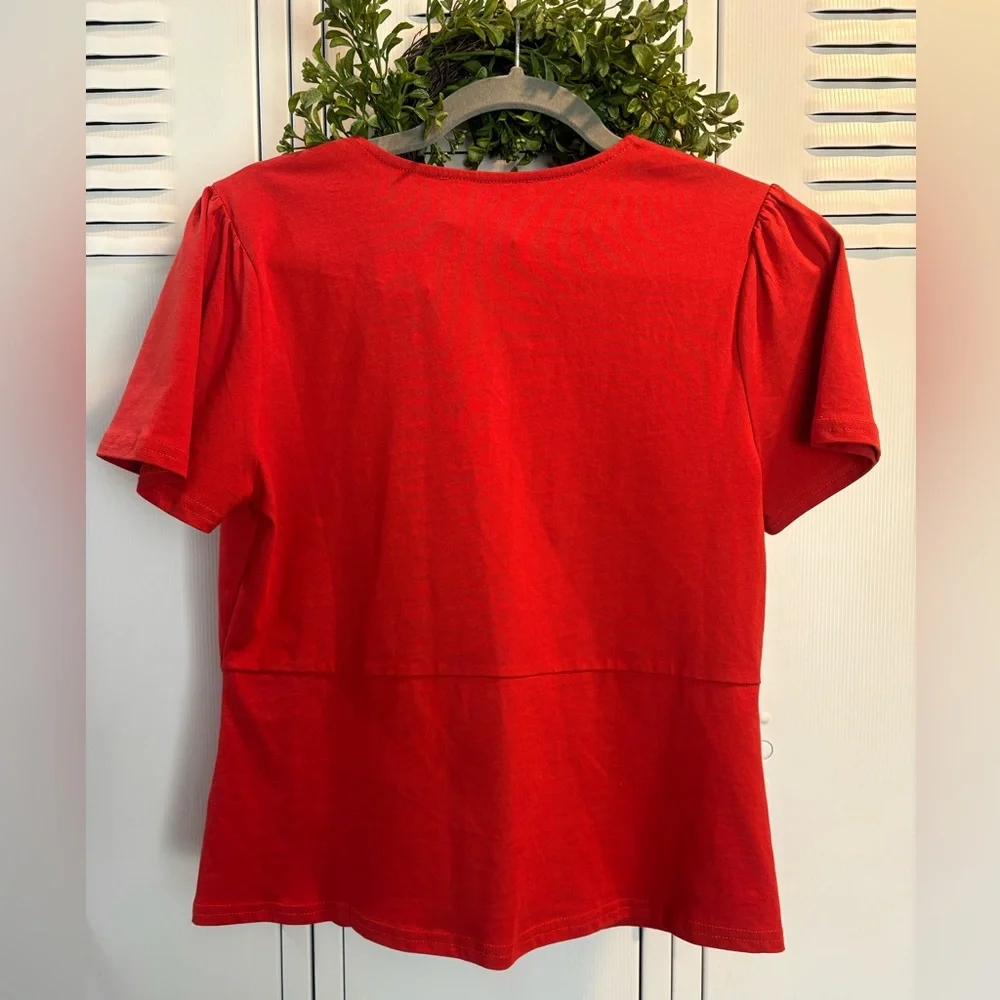 Anthropologie Top Sz Small Isla Maude Embroidered V Neck Flattering Fit - Picture 2 of 3